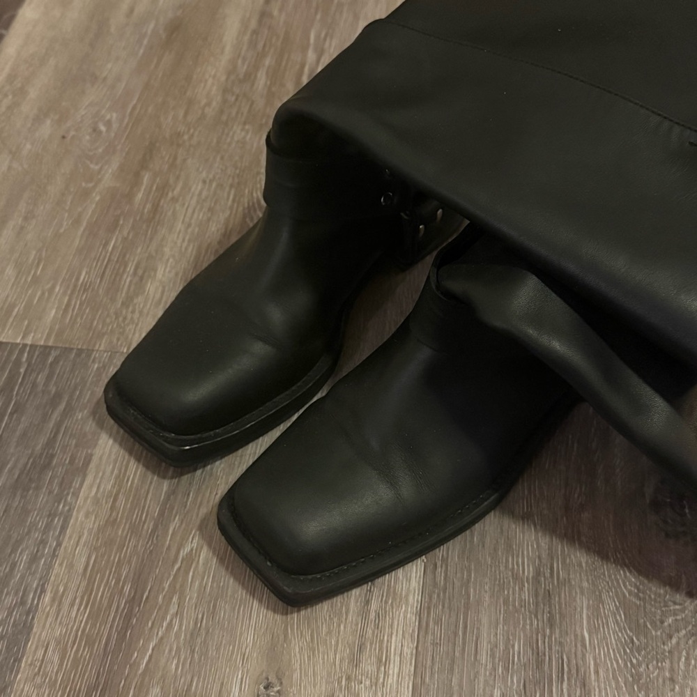 Tony Bianco Black Leather Knee-High Boots - Picture 5 of 5